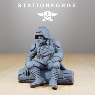 Grimguard Squad at Rest - StationForge - Sigmarite Boutique