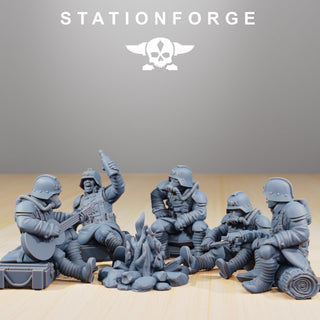 Grimguard Squad at Rest - StationForge - Sigmarite Boutique