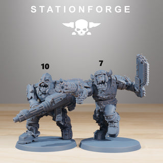 Orkaz Berserkers - StationForge - Sigmarite Boutique